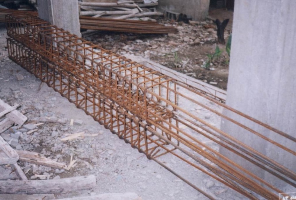 آرماتور آماده شدة ستون با طول انتظار